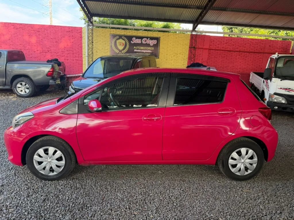 Toyota Vitz — foto 8