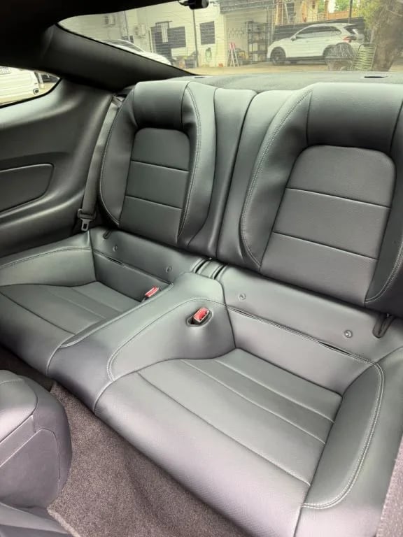 Ford Mustang — foto 6
