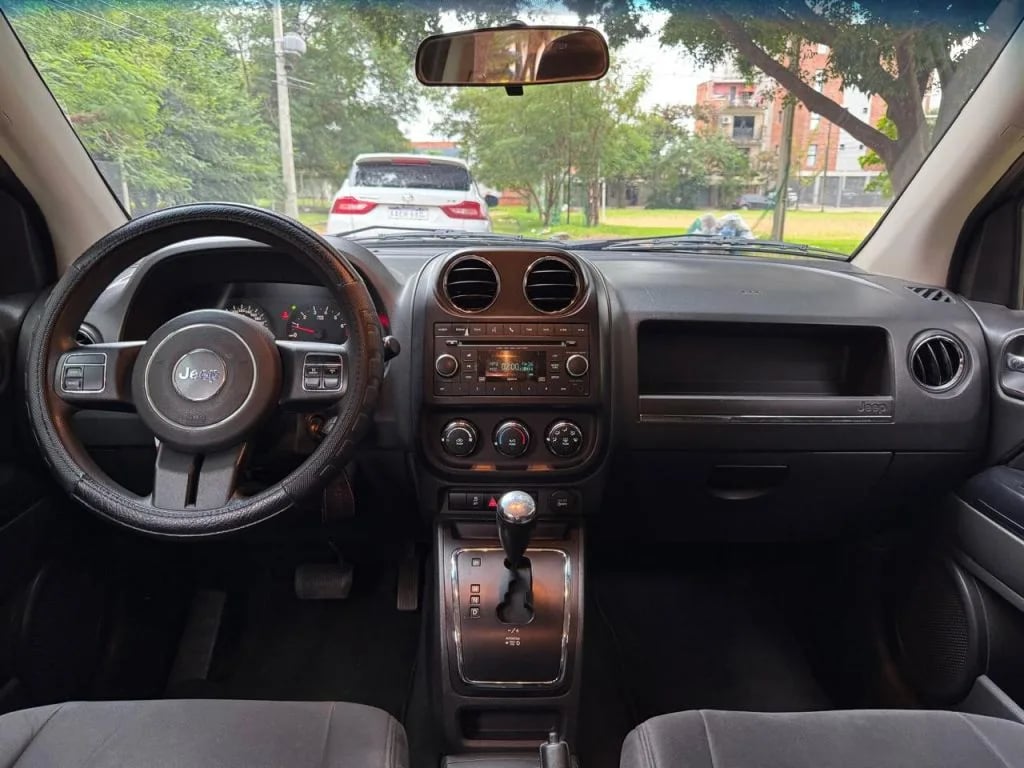 Jeep Compass — foto 3