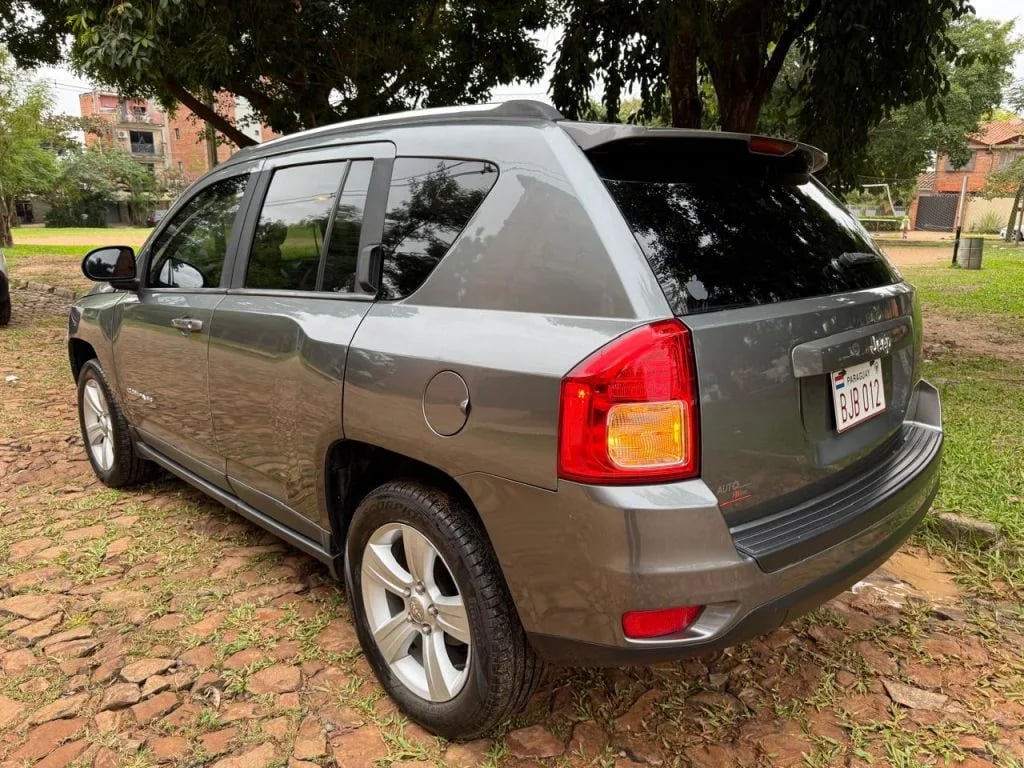 Jeep Compass — foto 6