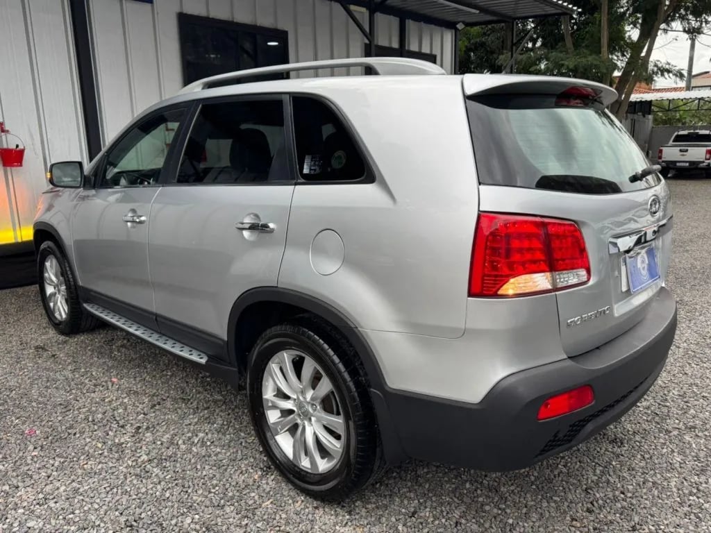 Kia Sorento — foto 7