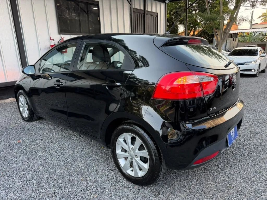 Kia Rio — foto 6