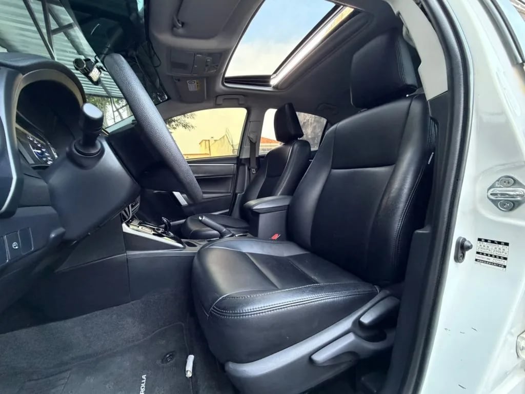 Toyota Corolla — foto 4