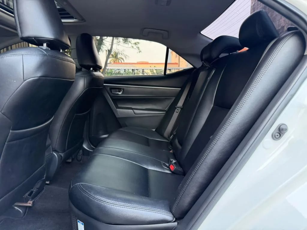 Toyota Corolla — foto 5