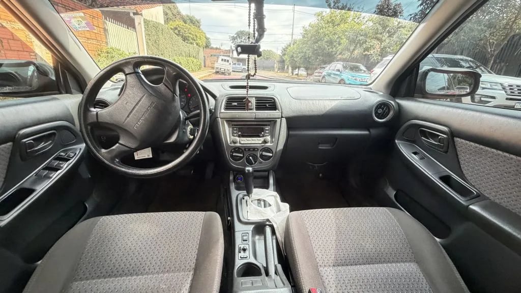 Subaru Impreza — foto 5