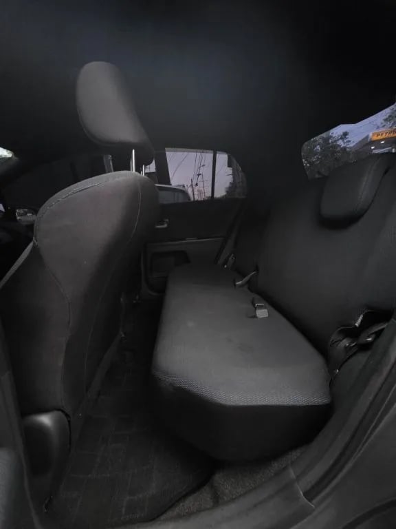 Toyota Vitz — foto 7