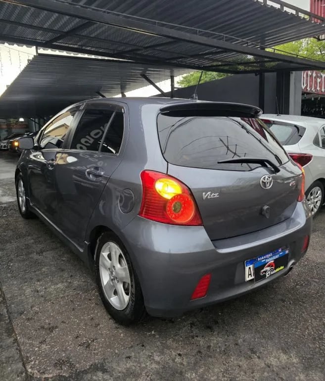 Toyota Vitz — foto 9