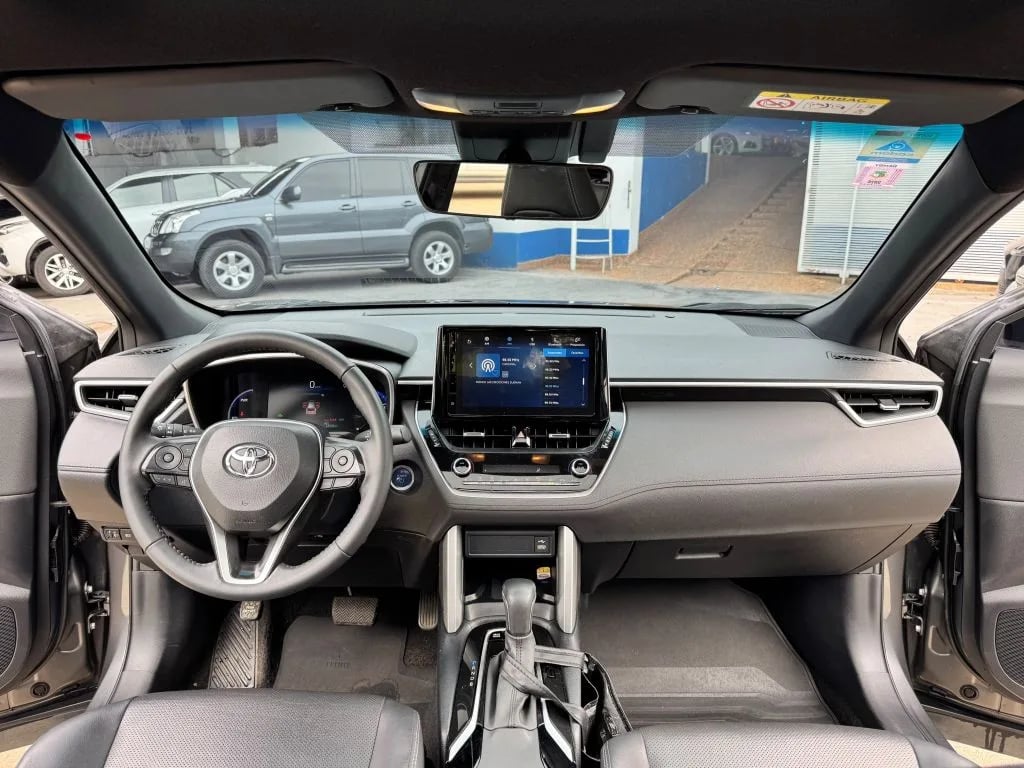 Toyota Corolla Cross — foto 6