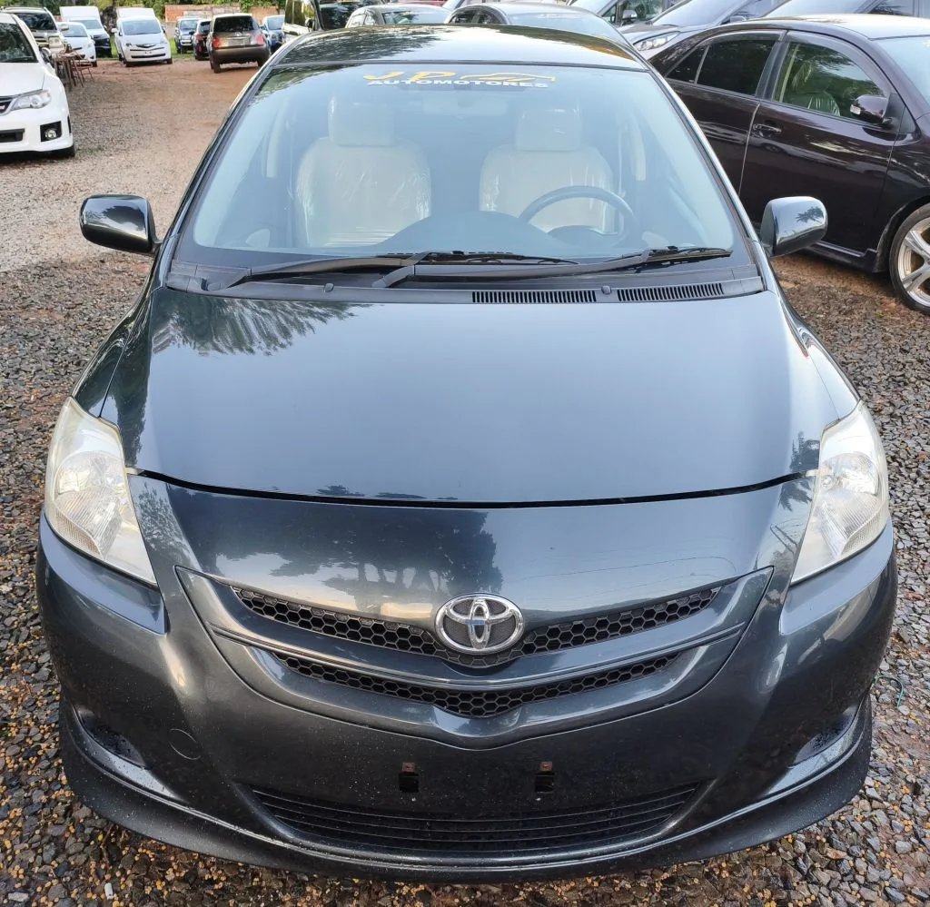 Toyota Belta — foto 6