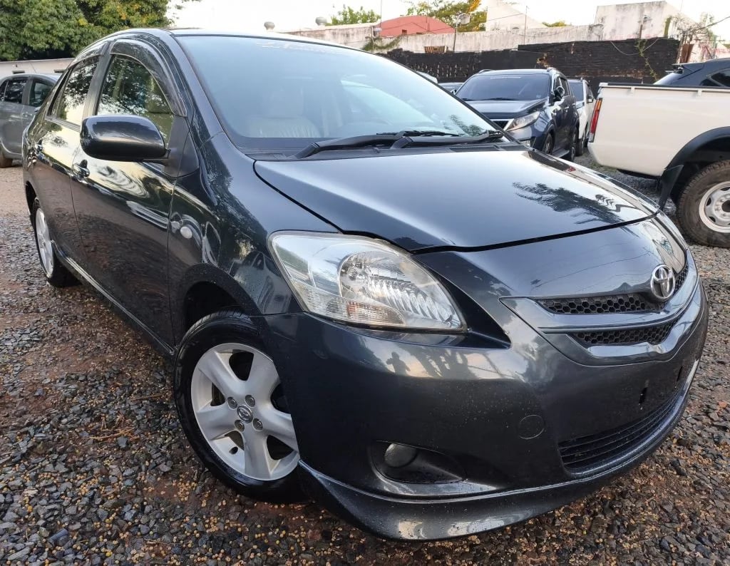 Toyota Belta — foto 9
