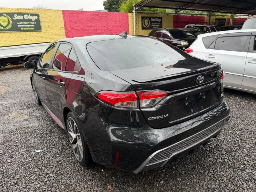 Toyota Corolla — foto 3