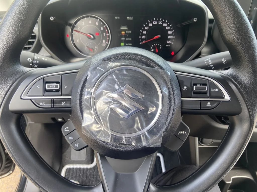 Suzuki Swift — foto 9