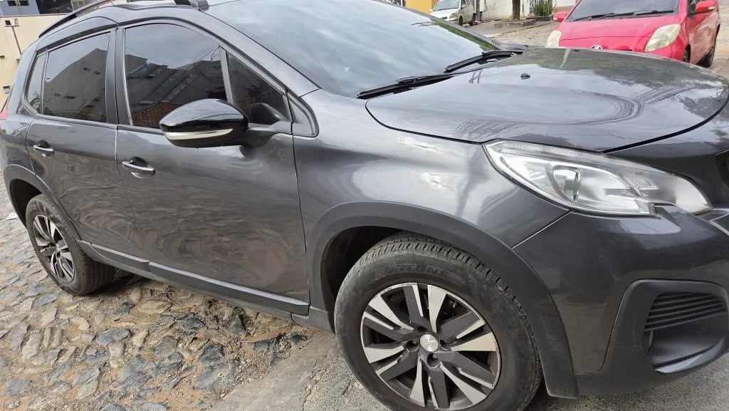 Peugeot 2008 — foto 1