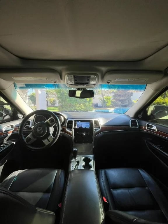 Jeep Grand Cherokee — foto 8