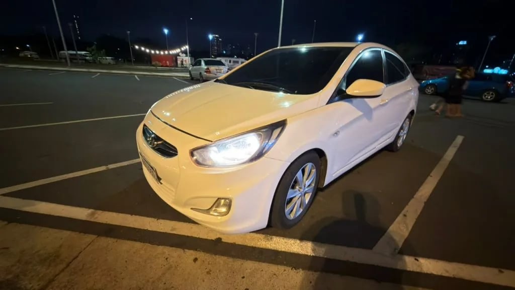Hyundai Accent — foto 8