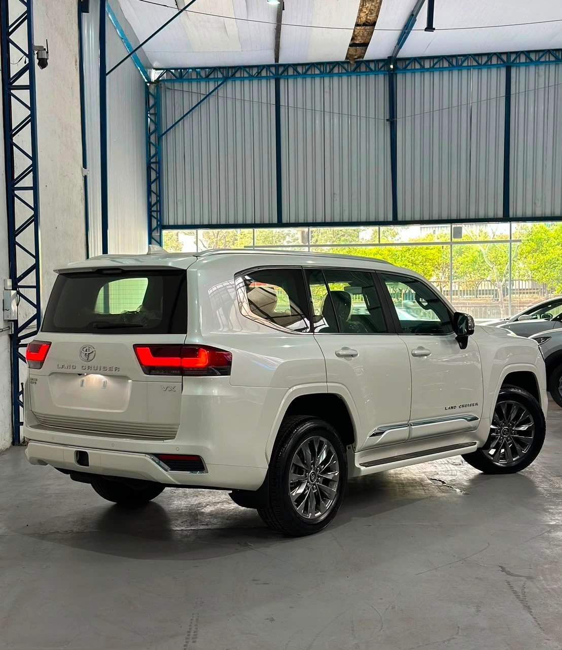 Toyota Land Cruiser — foto 2