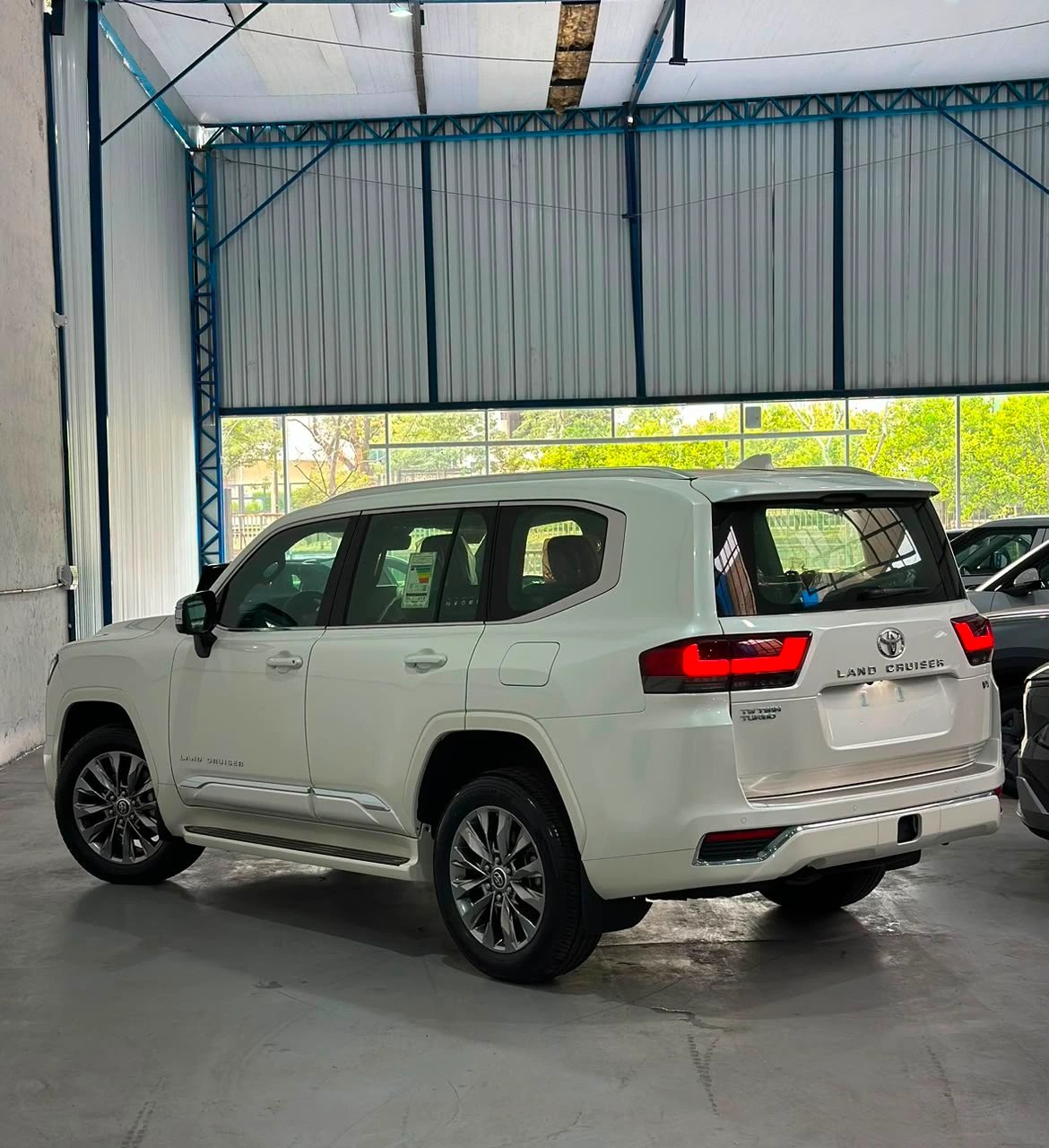 Toyota Land Cruiser — foto 8