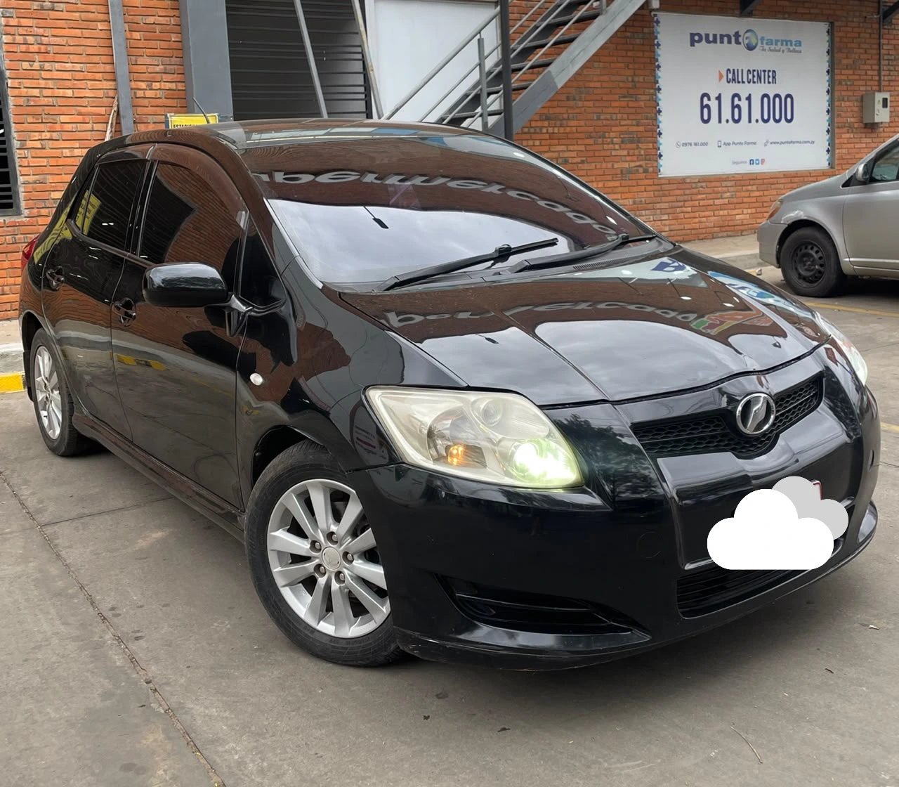 Toyota Auris — foto 2