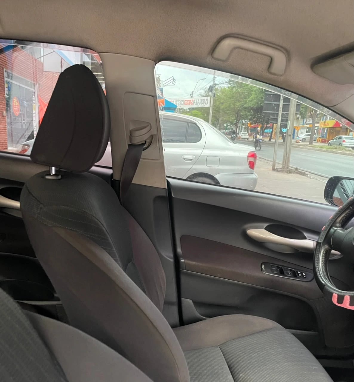 Toyota Auris — foto 5