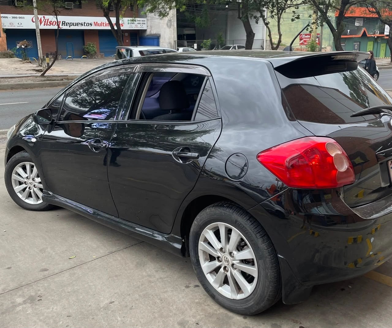 Toyota Auris — foto 7