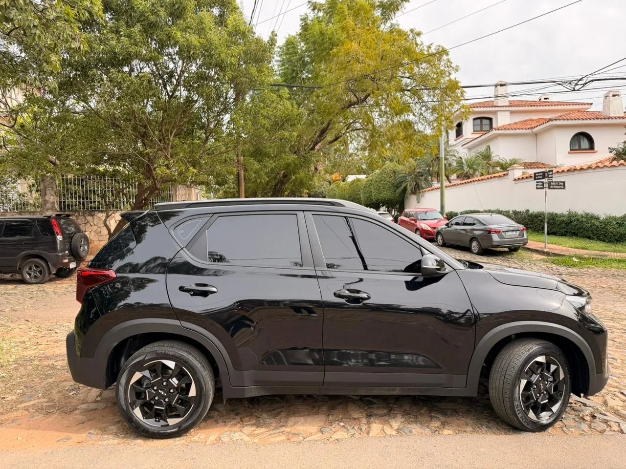 Kia Sonet — foto 7