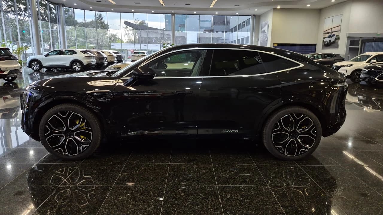 Changan AVATR 11 — foto 8