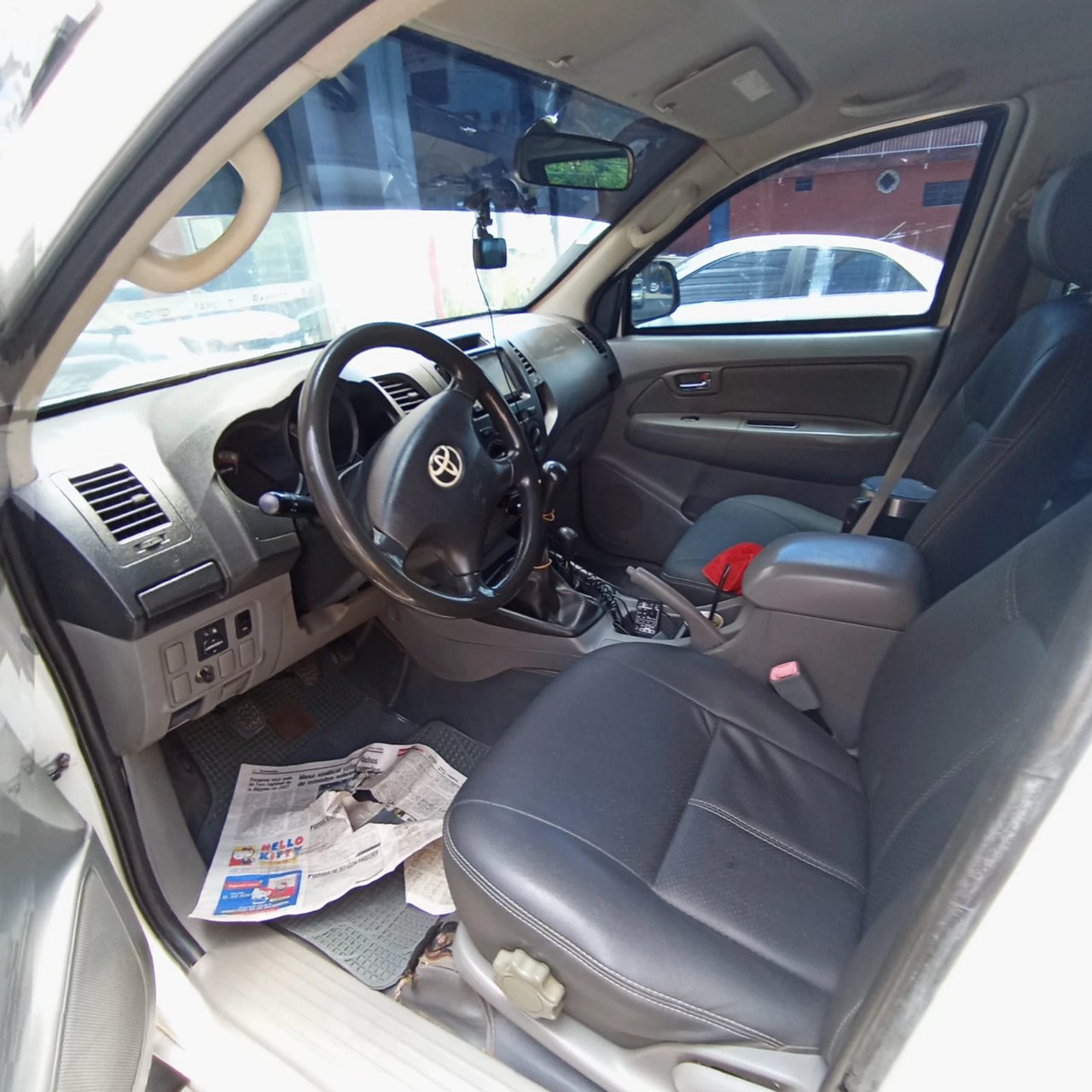 Toyota Hilux — foto 4