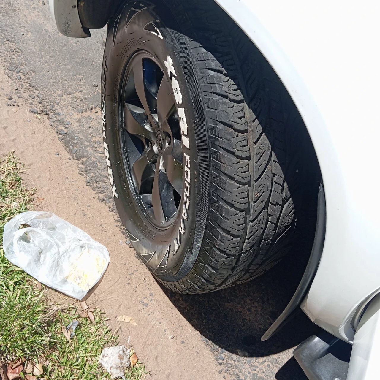 Toyota Hilux — foto 6