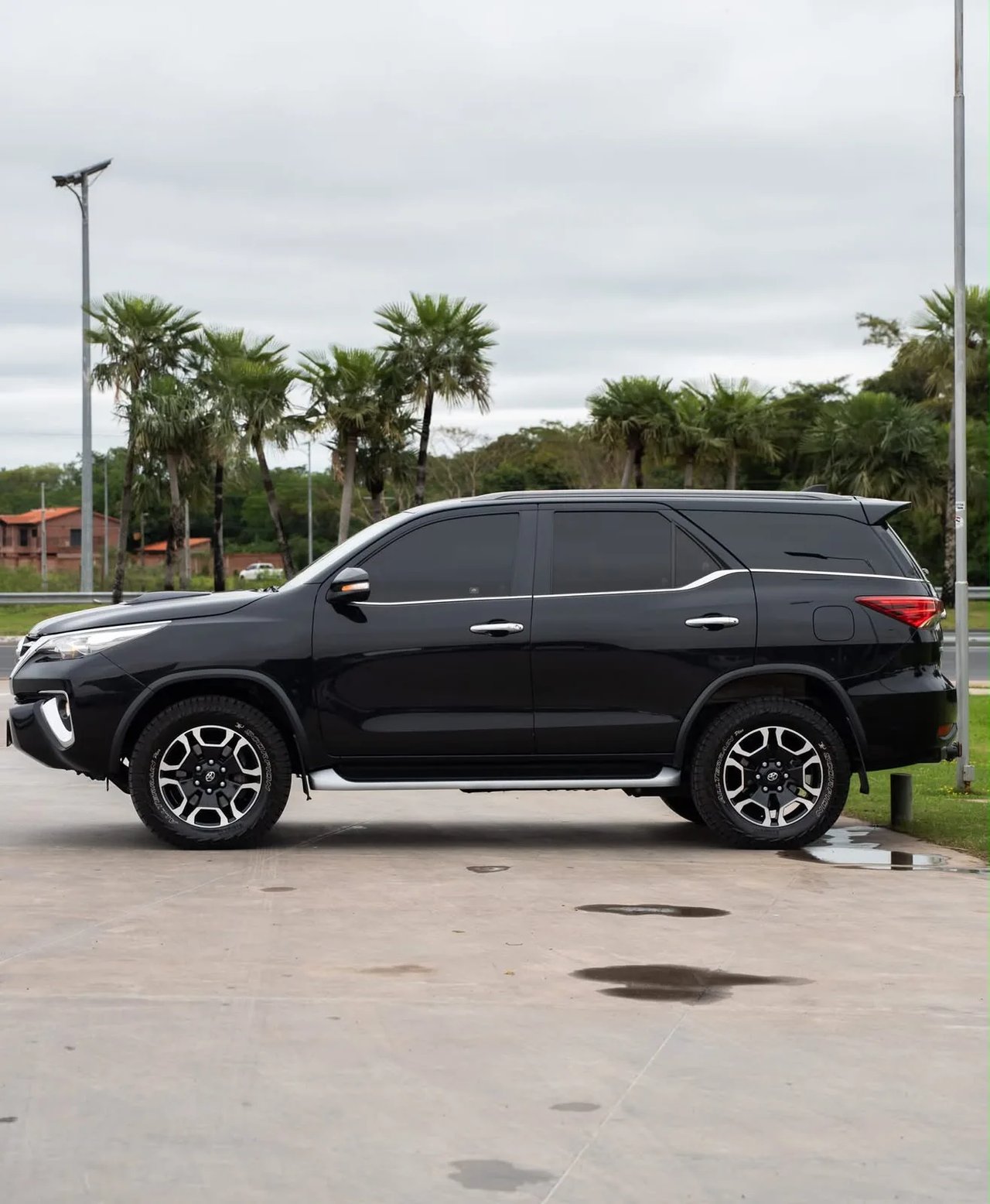 Toyota Fortuner — foto 6