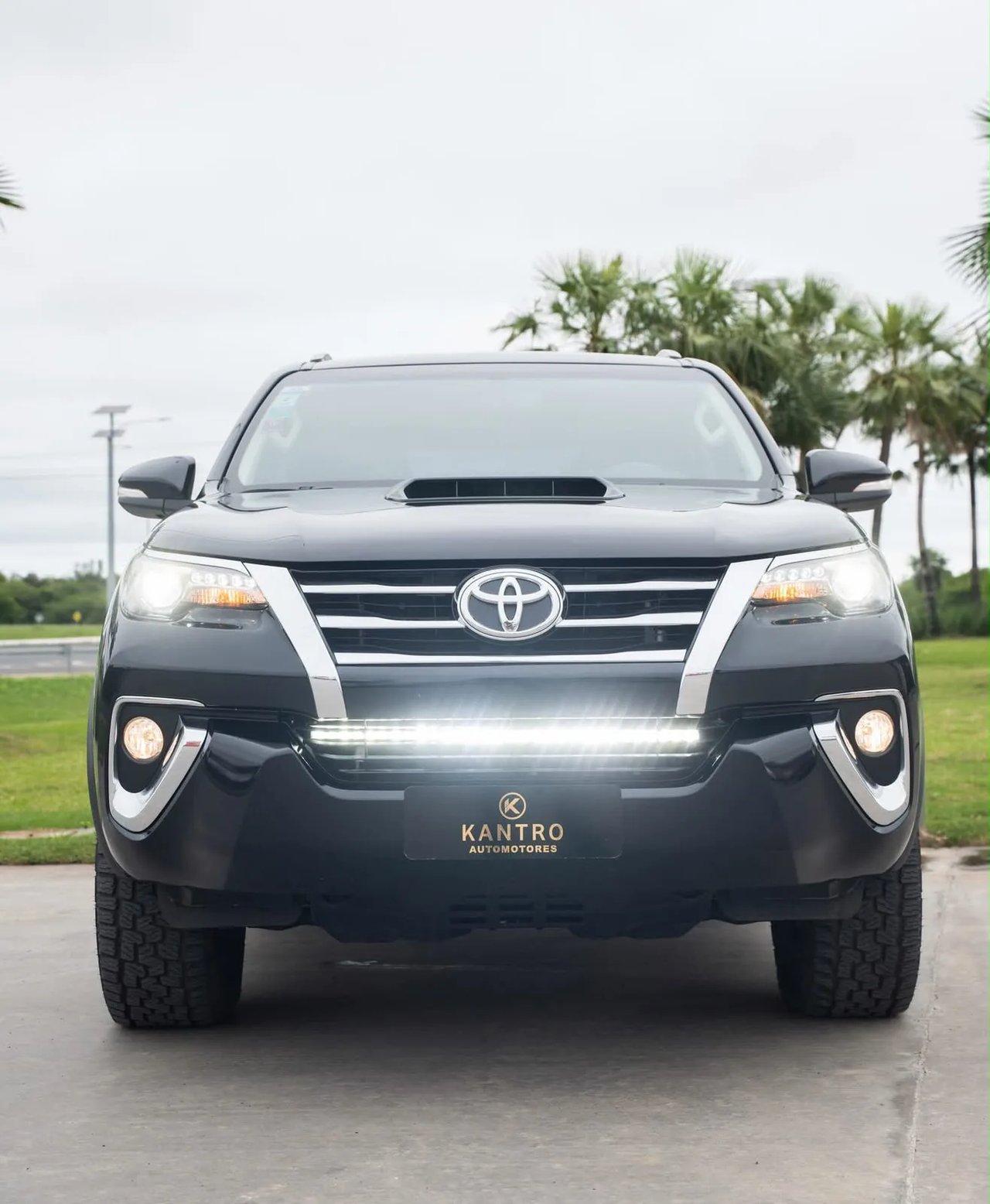 Toyota Fortuner — foto 10