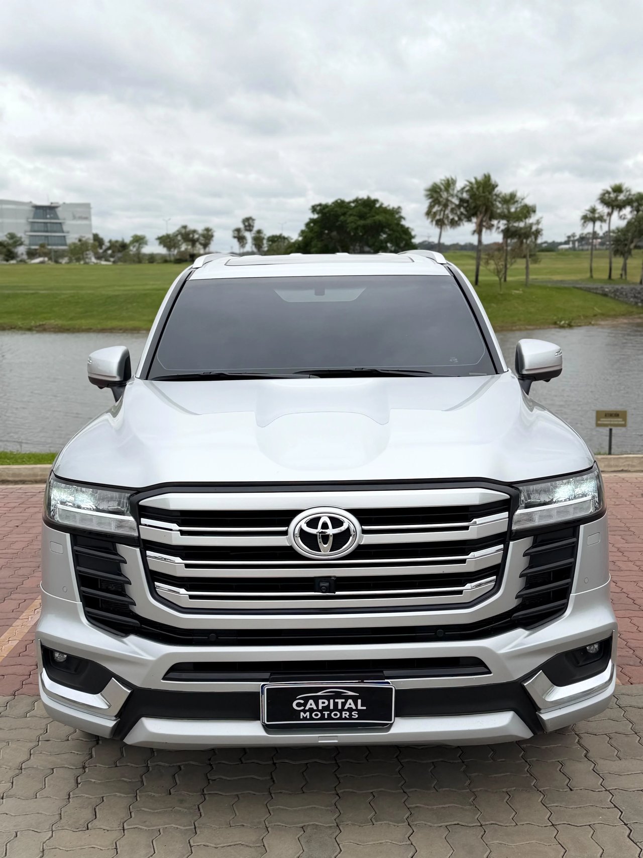 Toyota Land Cruiser — foto 2