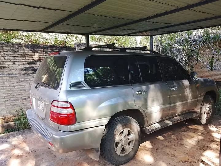 Toyota Land Cruiser — foto 3