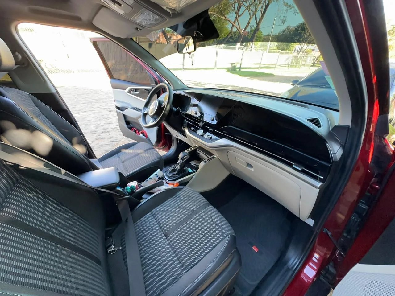 Kia Carens — foto 4