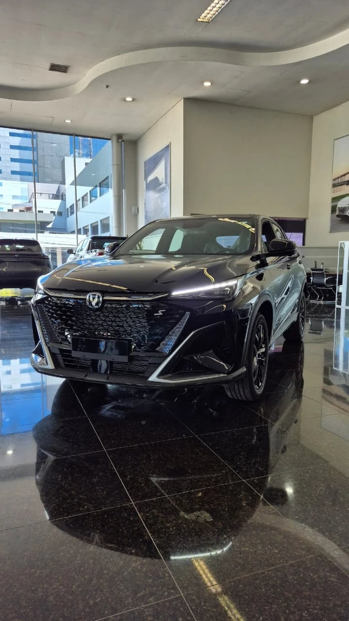 Changan CS35 — foto 1