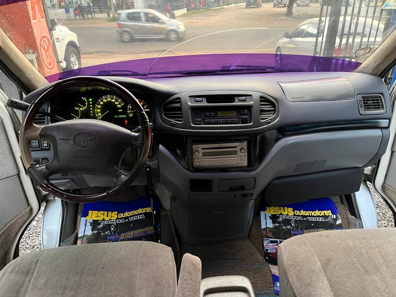 Toyota Regius — foto 5