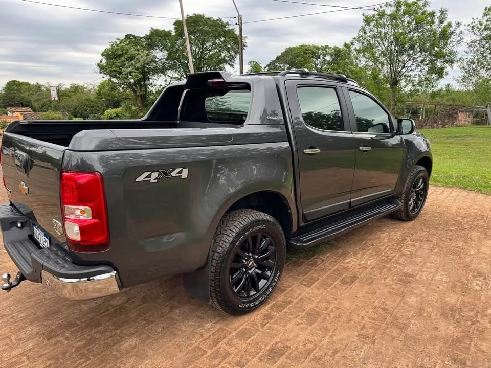 Chevrolet S10 — foto 4