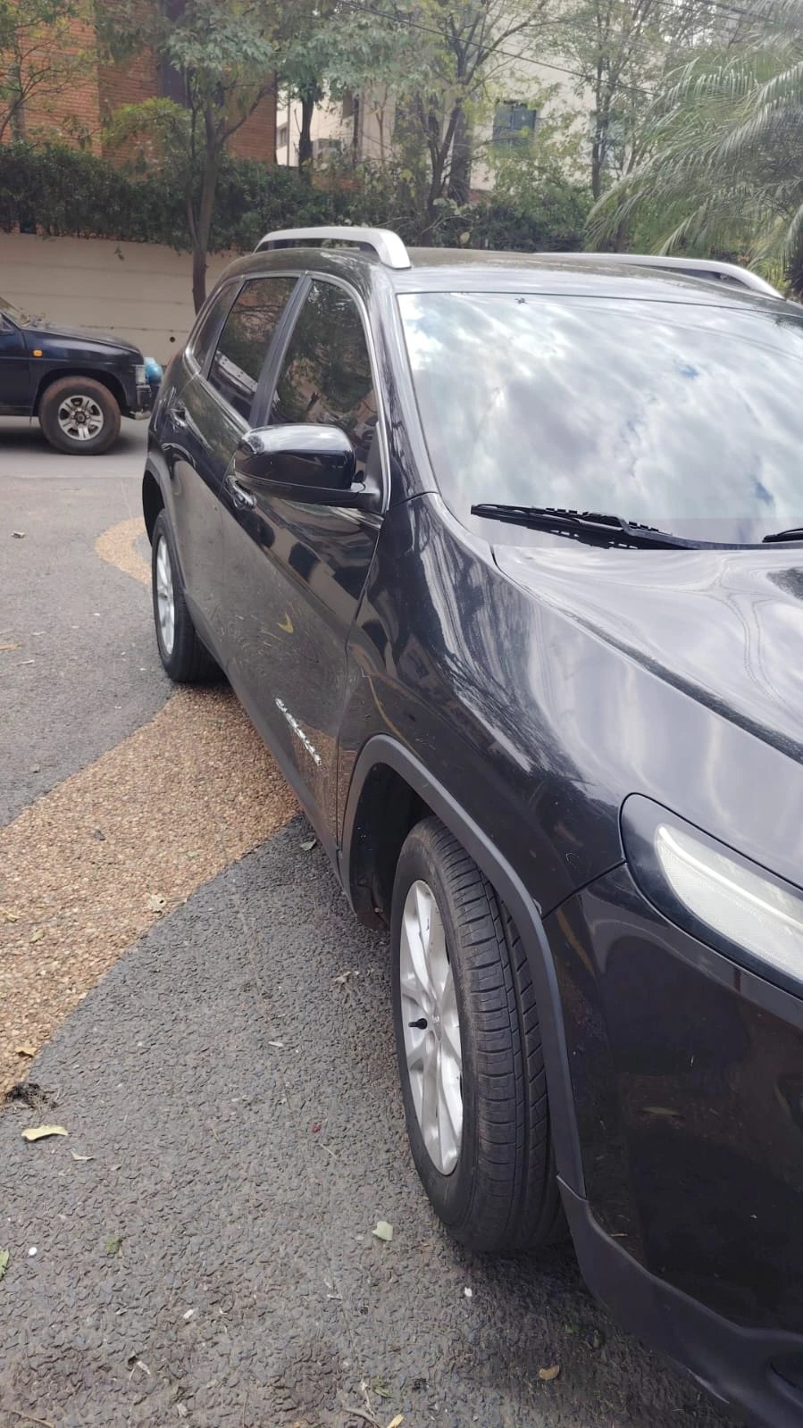 Jeep Cherokee — foto 4