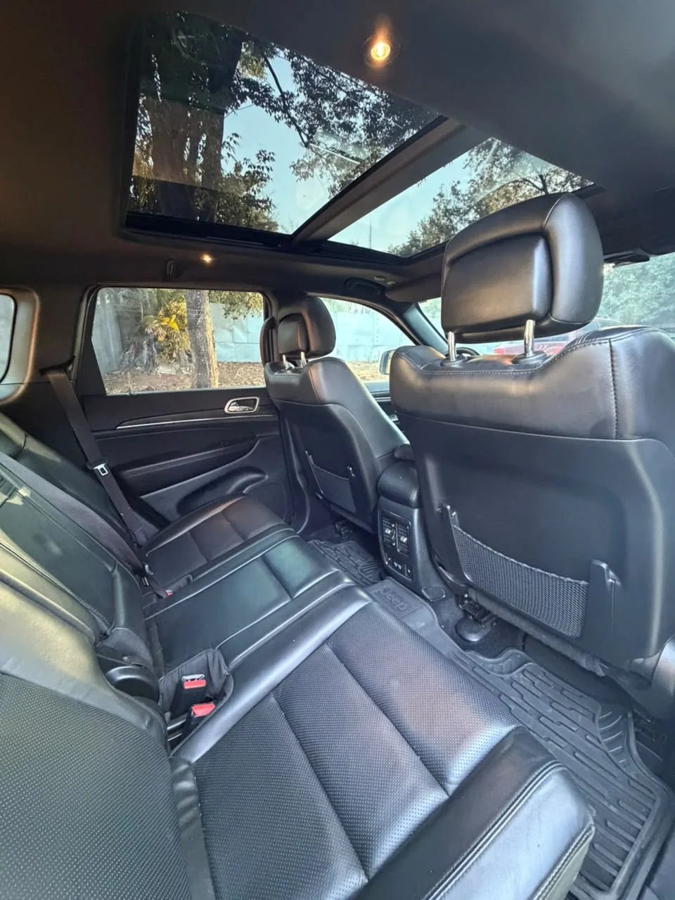 Jeep Grand Cherokee — foto 5
