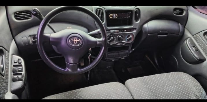 Toyota Funcargo — foto 3