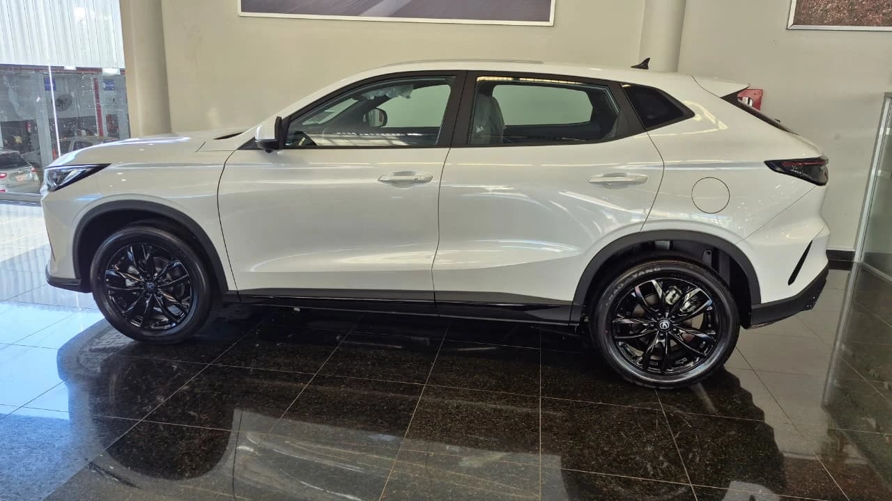 Changan CS35 — foto 3