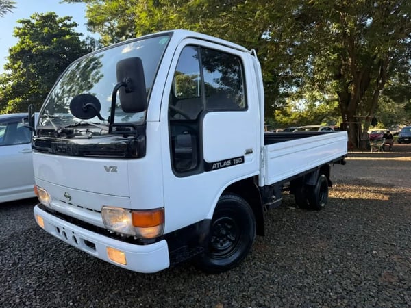 Nissan Atlas