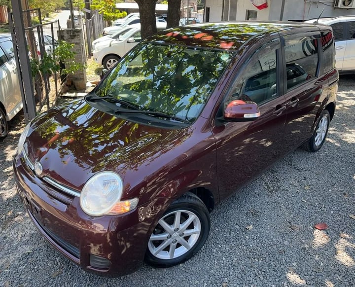 Toyota Sienta